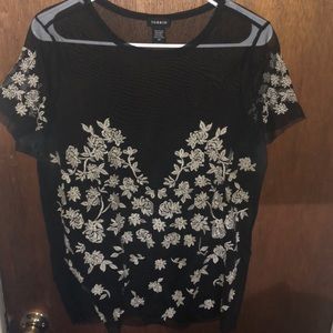 Torrid short sleeve floral shirt